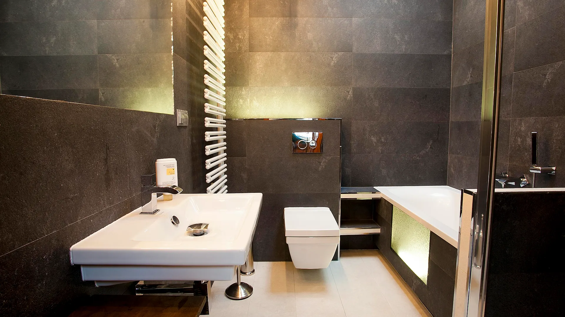 *** Hotel Apartments Oberza Sasiadow Krakow Poland