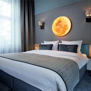 Leonardo Boutique Old Town Hotel